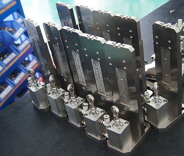 機(jī)床專用防護(hù)結(jié)構(gòu)設(shè)計(jì)的方法